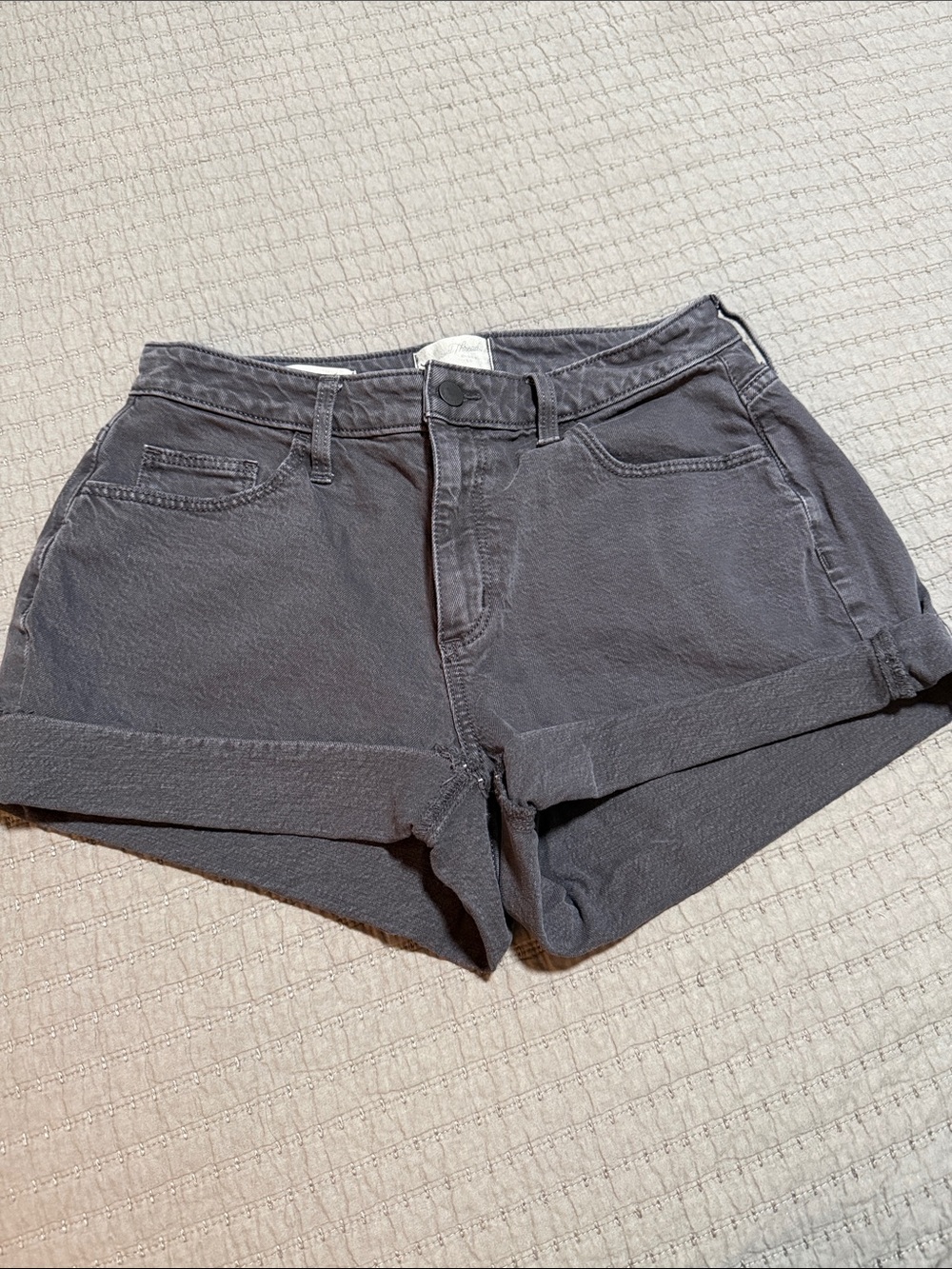 Universal Thread Charcoal Gray Rolled-Hem Jean Shorts